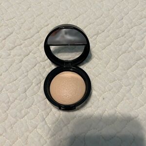 Laura Geller Highlighter